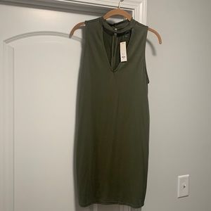 NWT. Francesca’s dark olive key hole dress